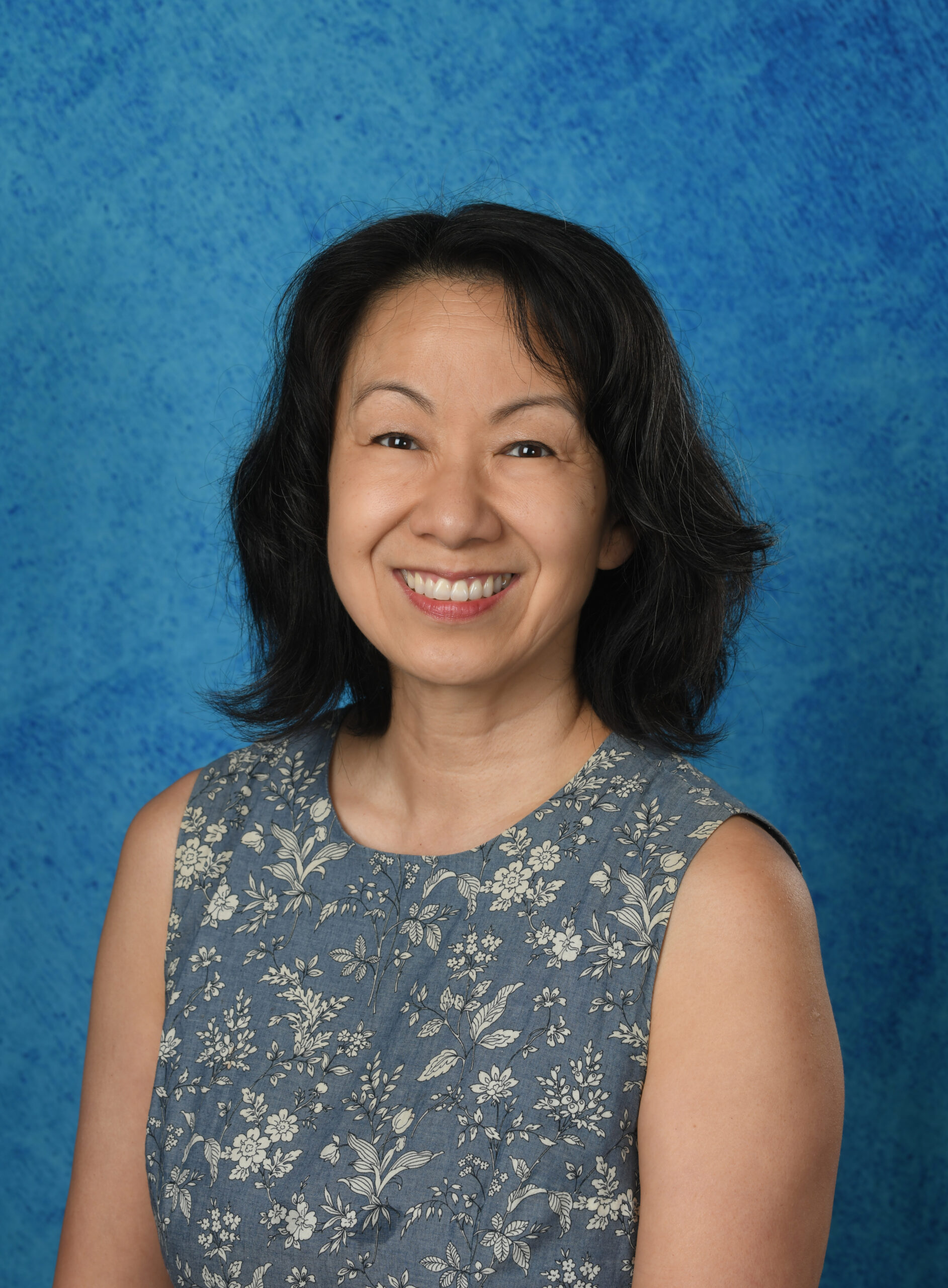 CH-S/CCMS Art Teacher Alice Yang is named local VFW Teacher of the Year